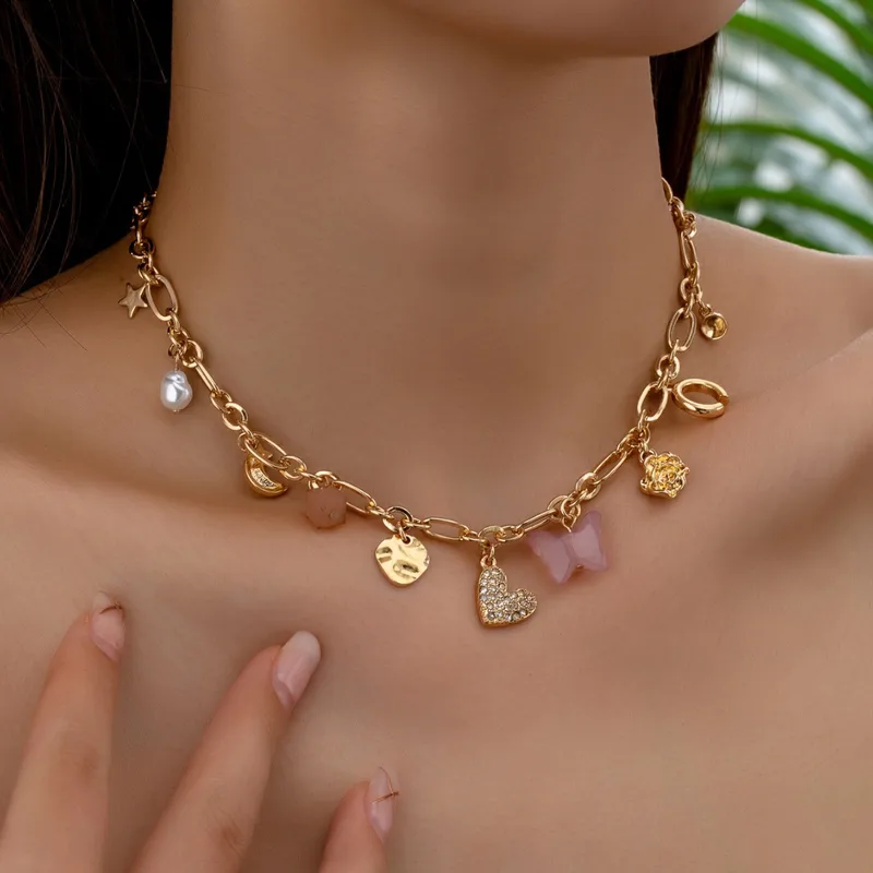 Charming Gold-Tone Mixed Material Necklace