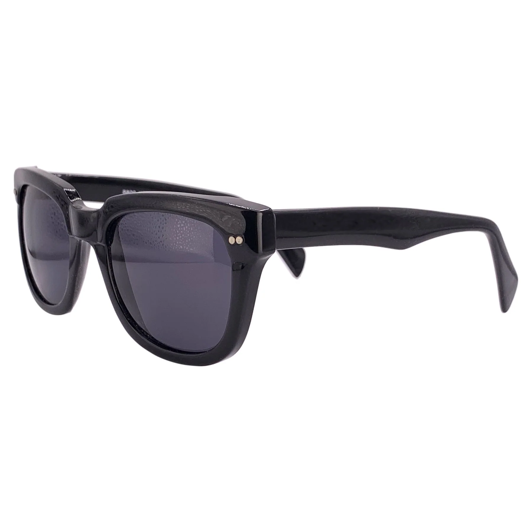 Eye-Catching Frames for the Modern Trendsetter