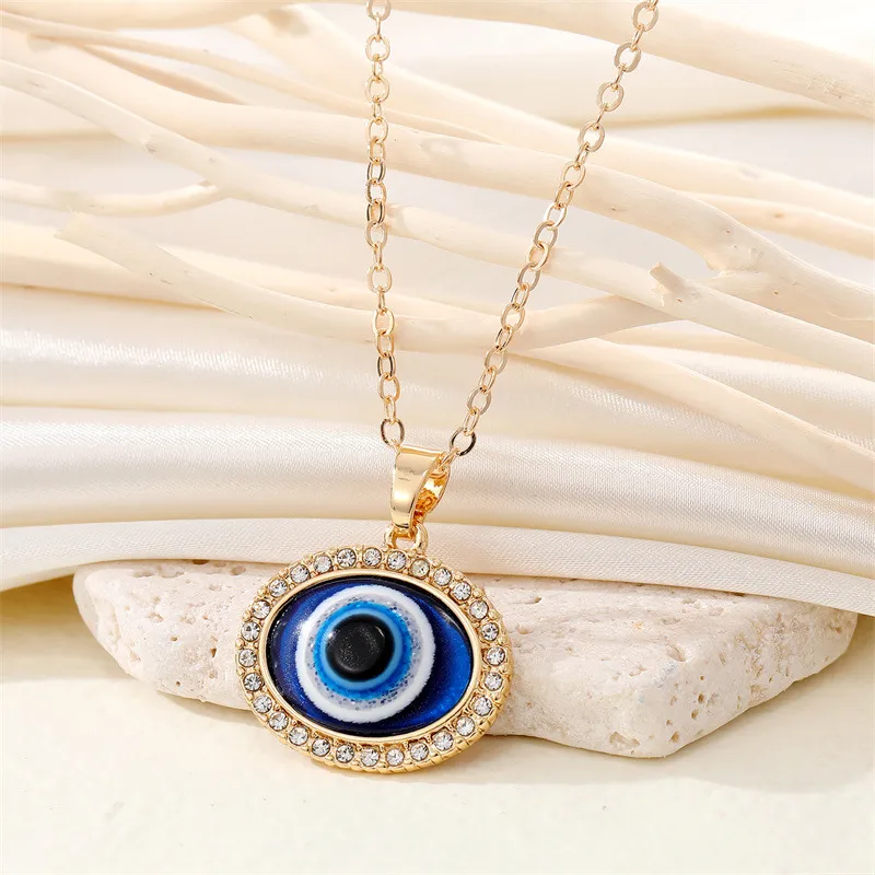 Chic Evil Eye Pendant Necklace